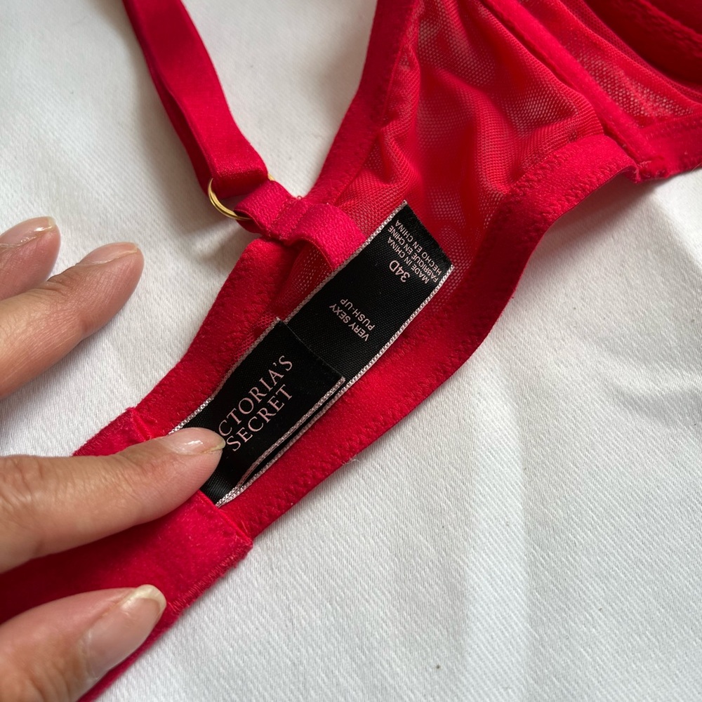 Victoria's Secret Red Adjustable Bra Intimates